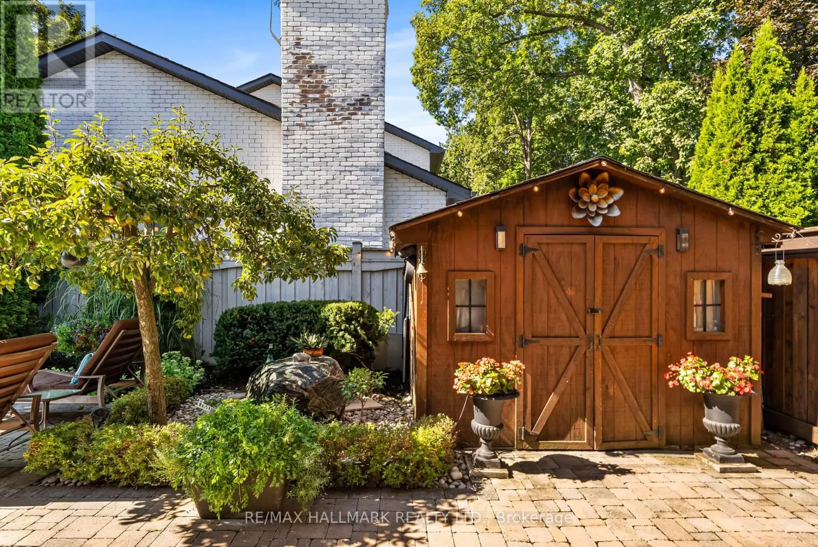 2049 WINDY OAKS DRIVE