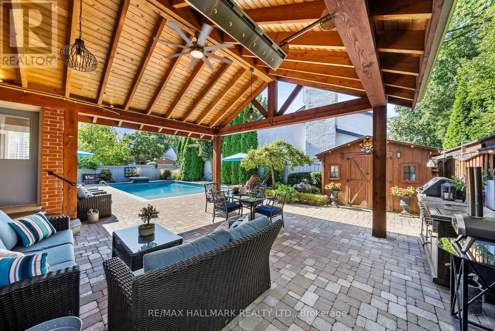 2049 WINDY OAKS DRIVE