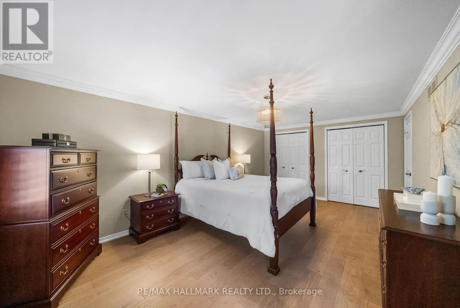 2049 WINDY OAKS DRIVE