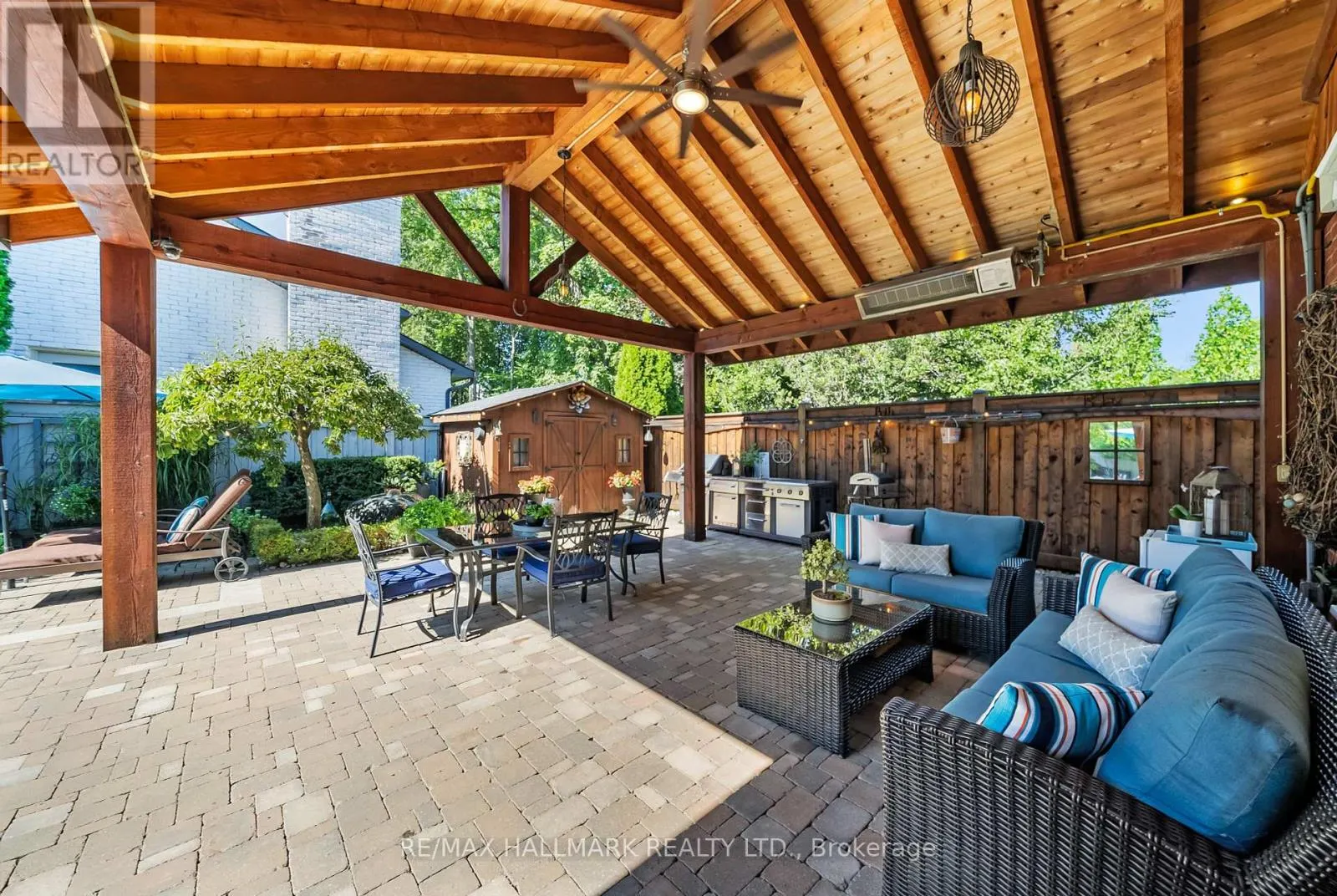 2049 WINDY OAKS DRIVE