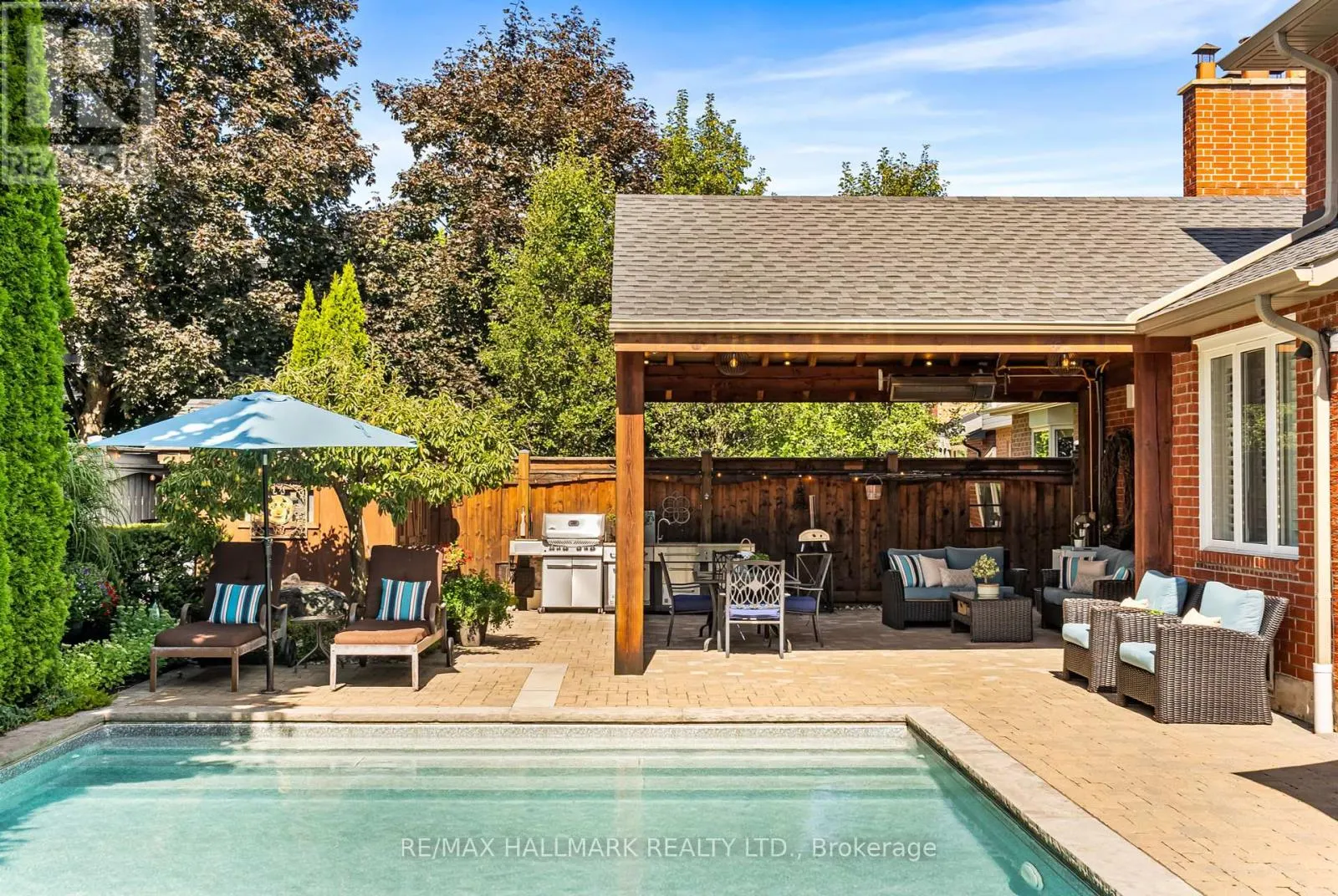 2049 WINDY OAKS DRIVE