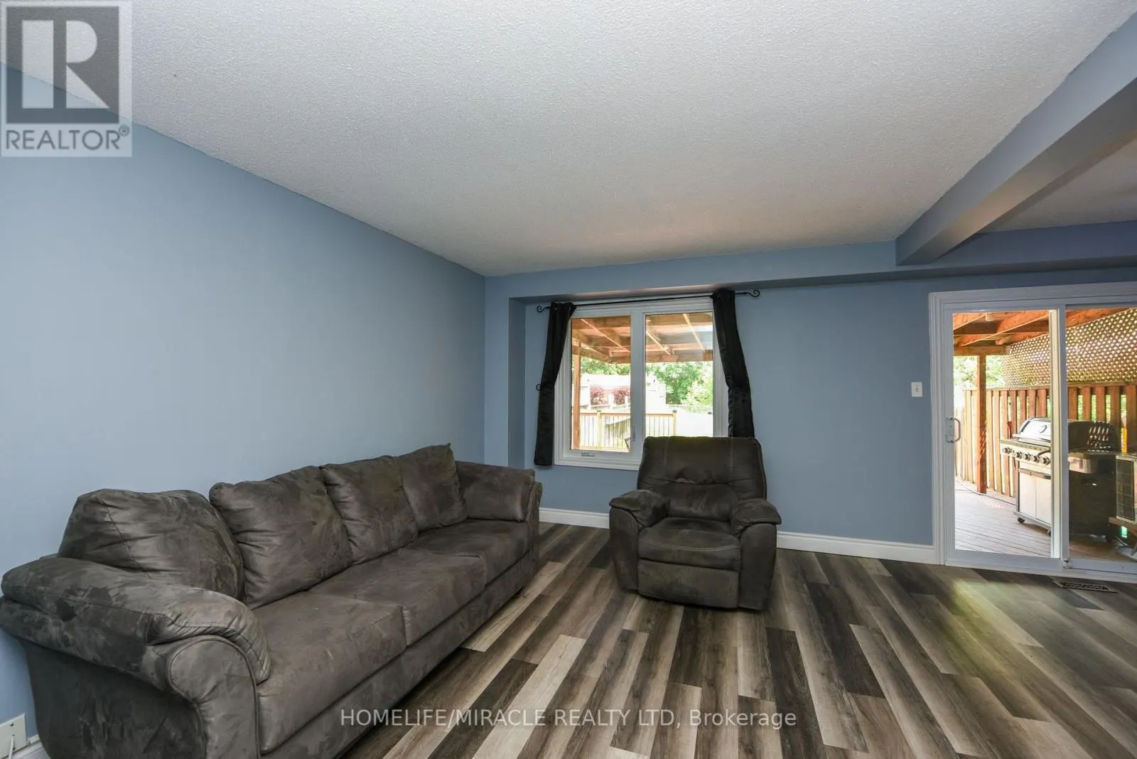 282 ROYAL SALISBURY WAY