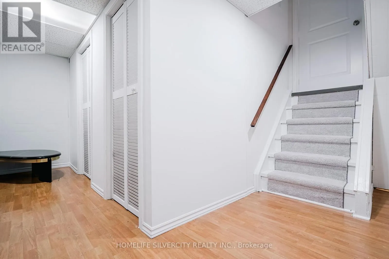 57 - 235 BRONTE STREET S