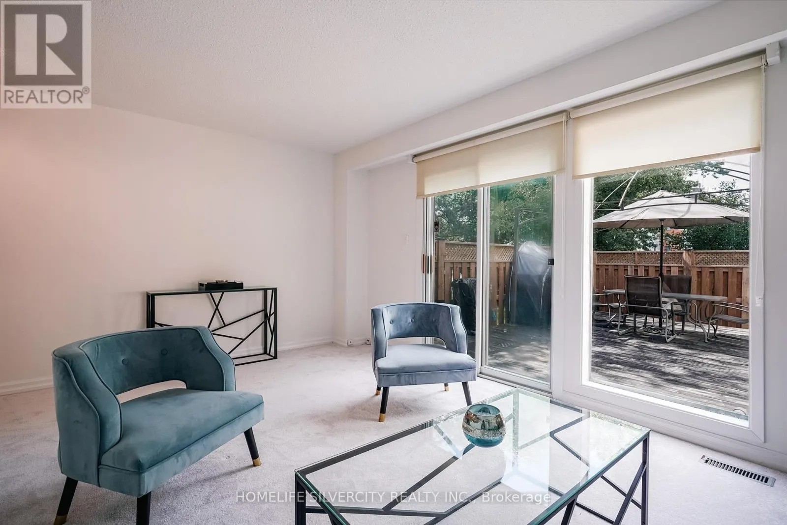 57 - 235 BRONTE STREET S