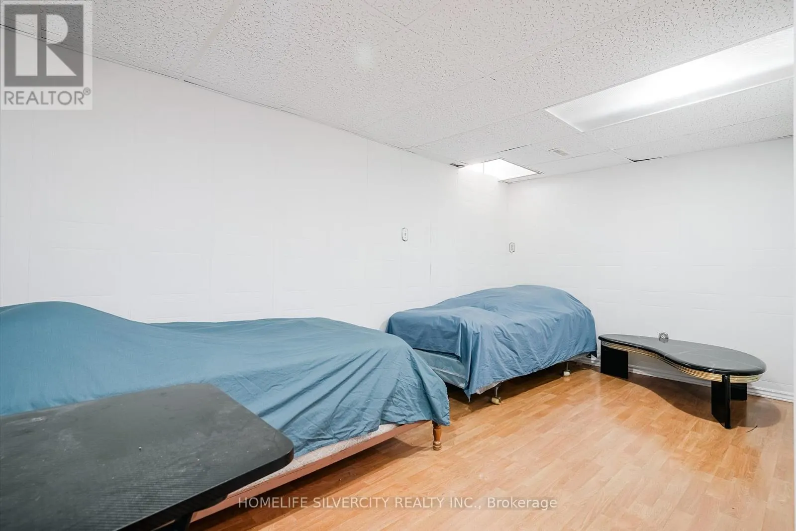 57 - 235 BRONTE STREET S