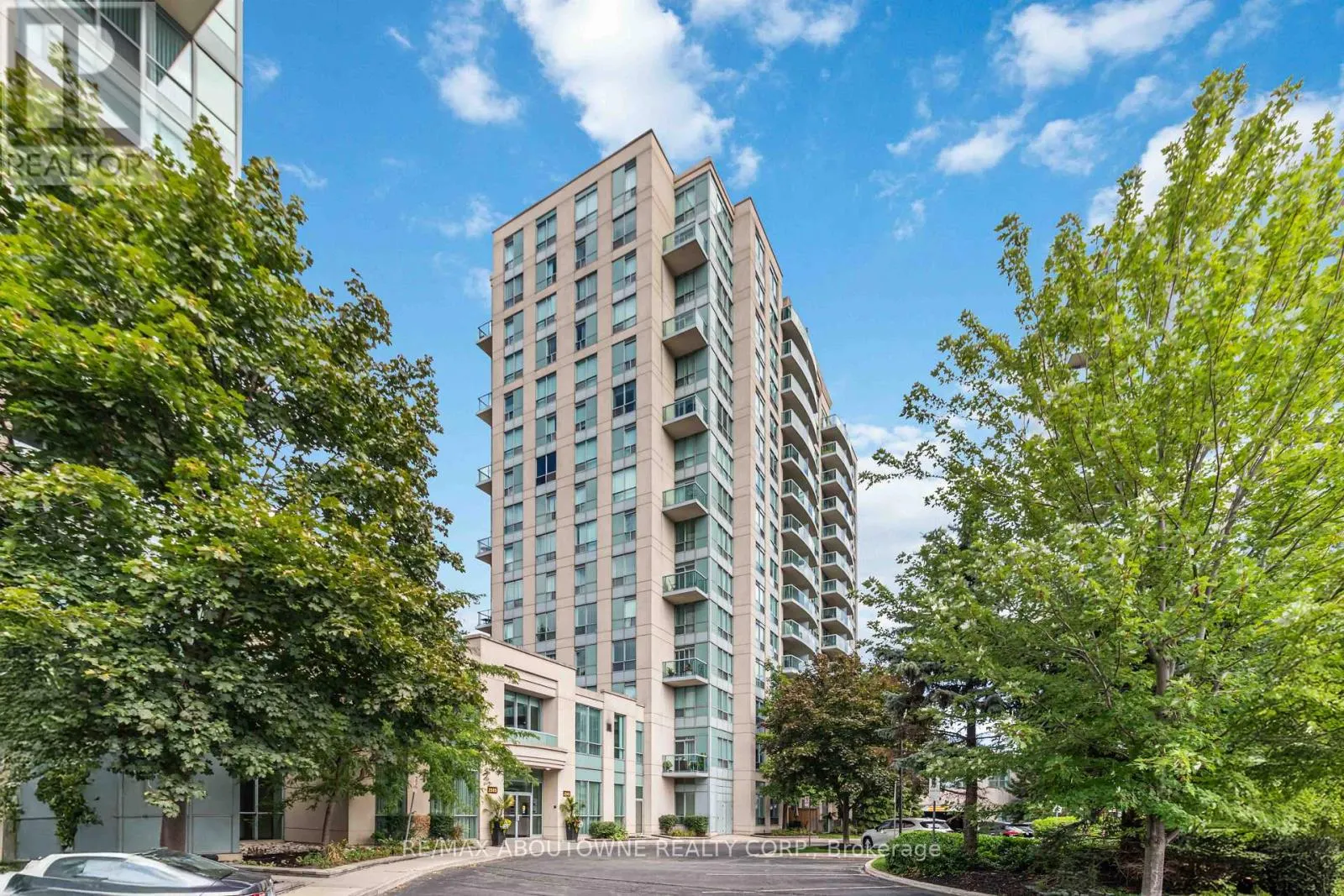 1213 - 2565 ERIN CENTRE BOULEVARD