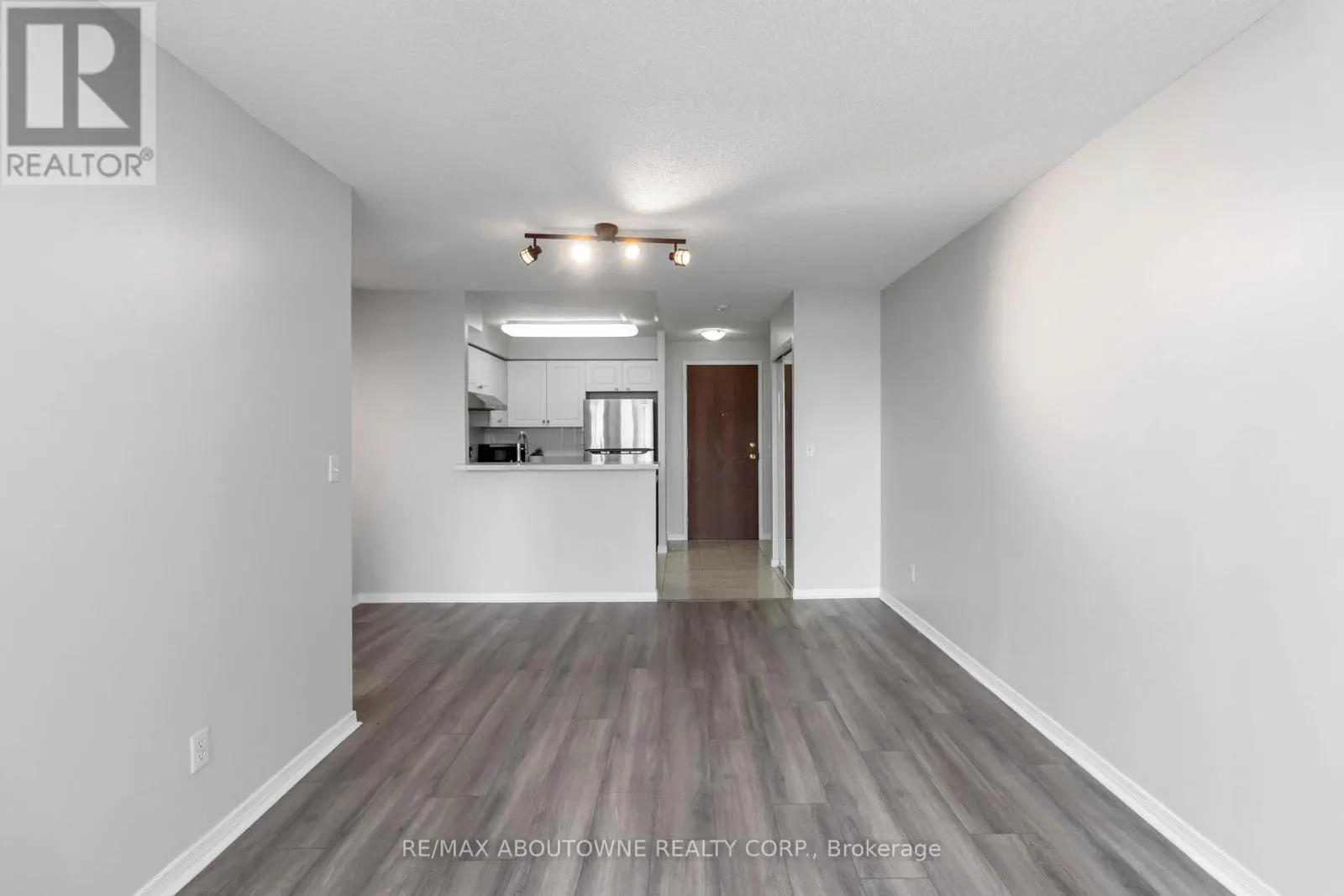 1213 - 2565 ERIN CENTRE BOULEVARD