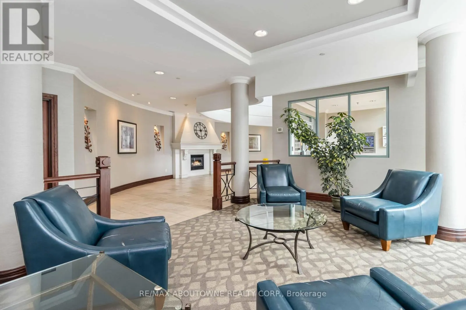 1213 - 2565 ERIN CENTRE BOULEVARD