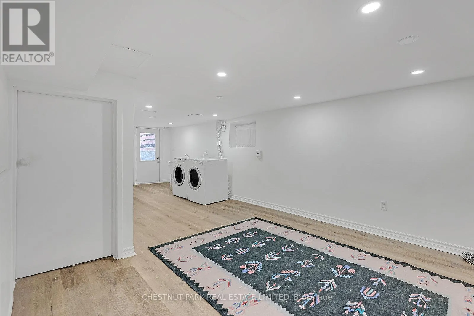 MAIN - 1383 LANSDOWNE AVENUE