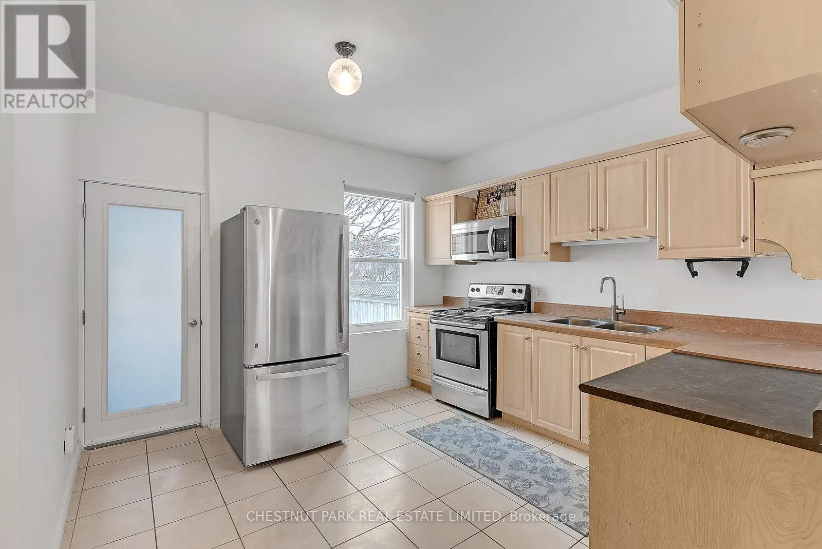 MAIN - 1383 LANSDOWNE AVENUE