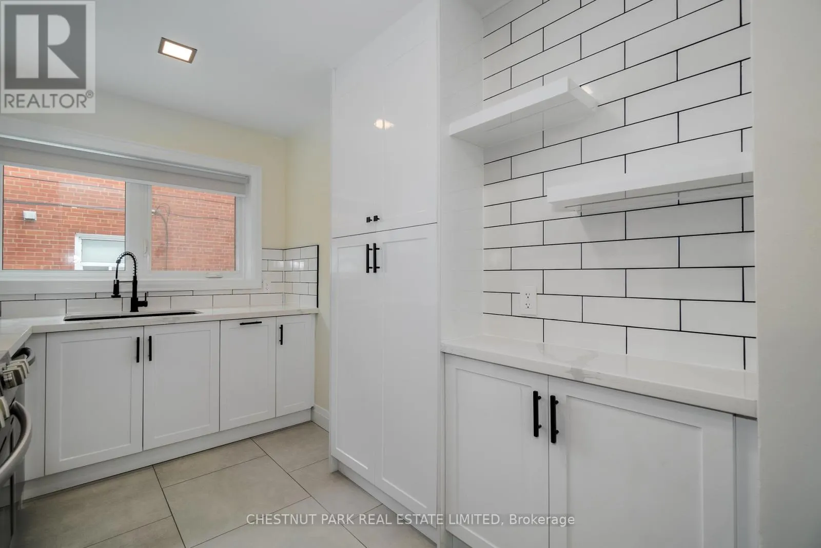 2 - 38 PENHURST AVENUE