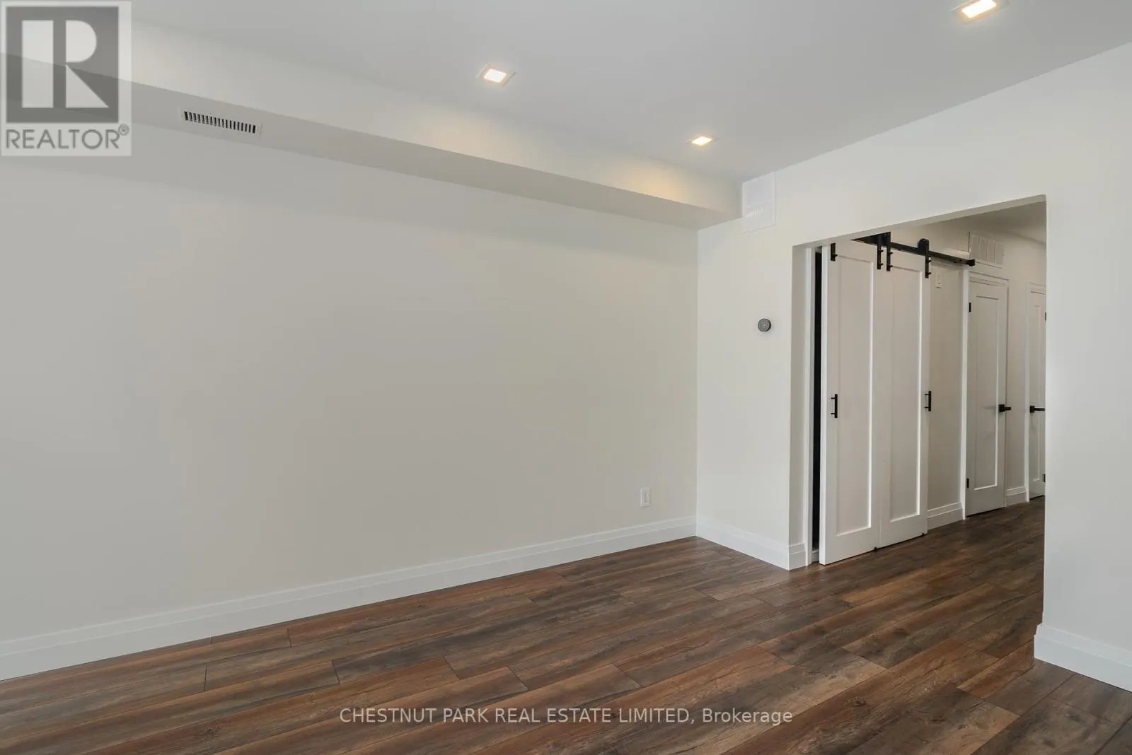 2 - 38 PENHURST AVENUE