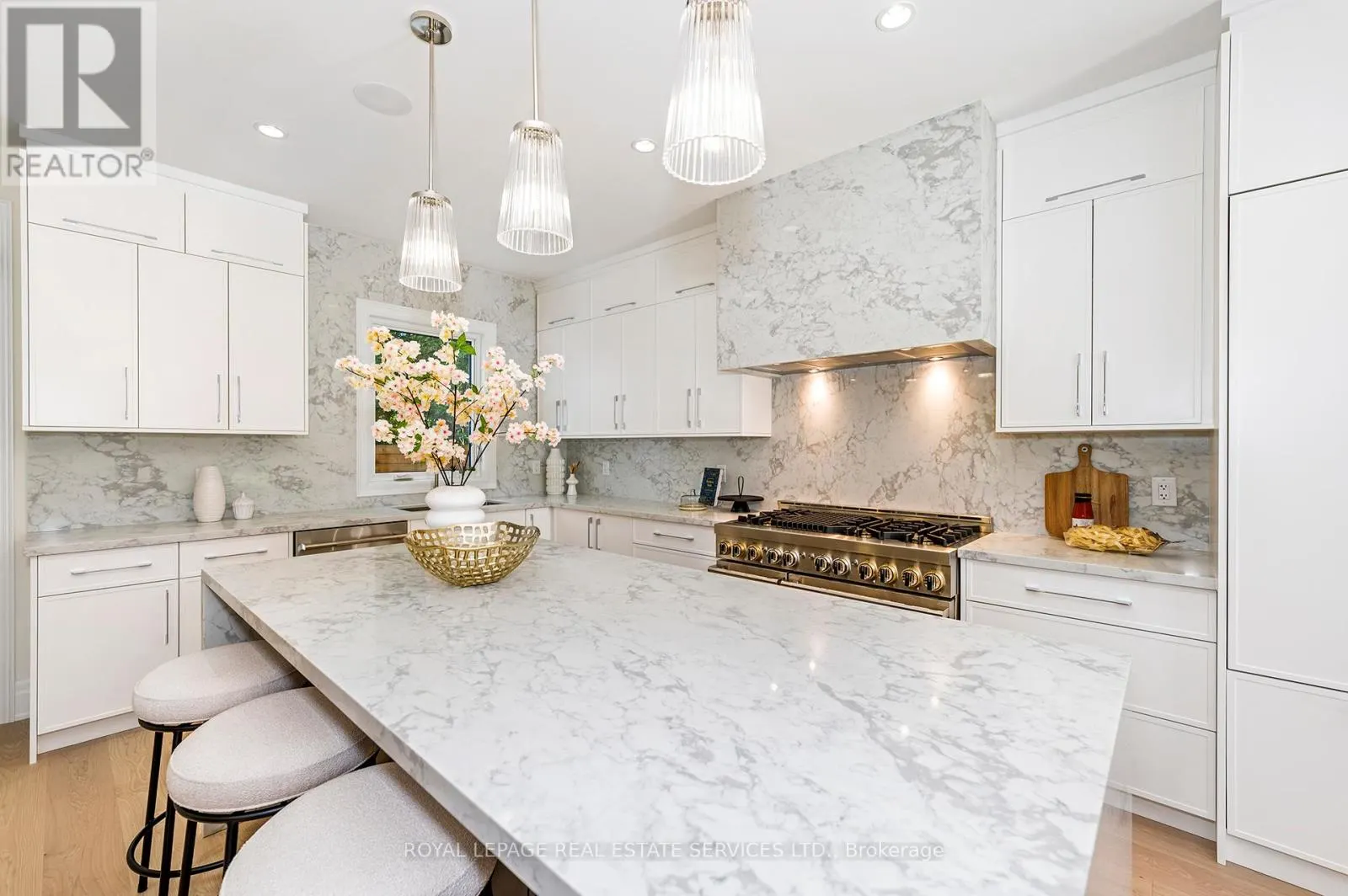 1618 DOGWOOD TRAIL