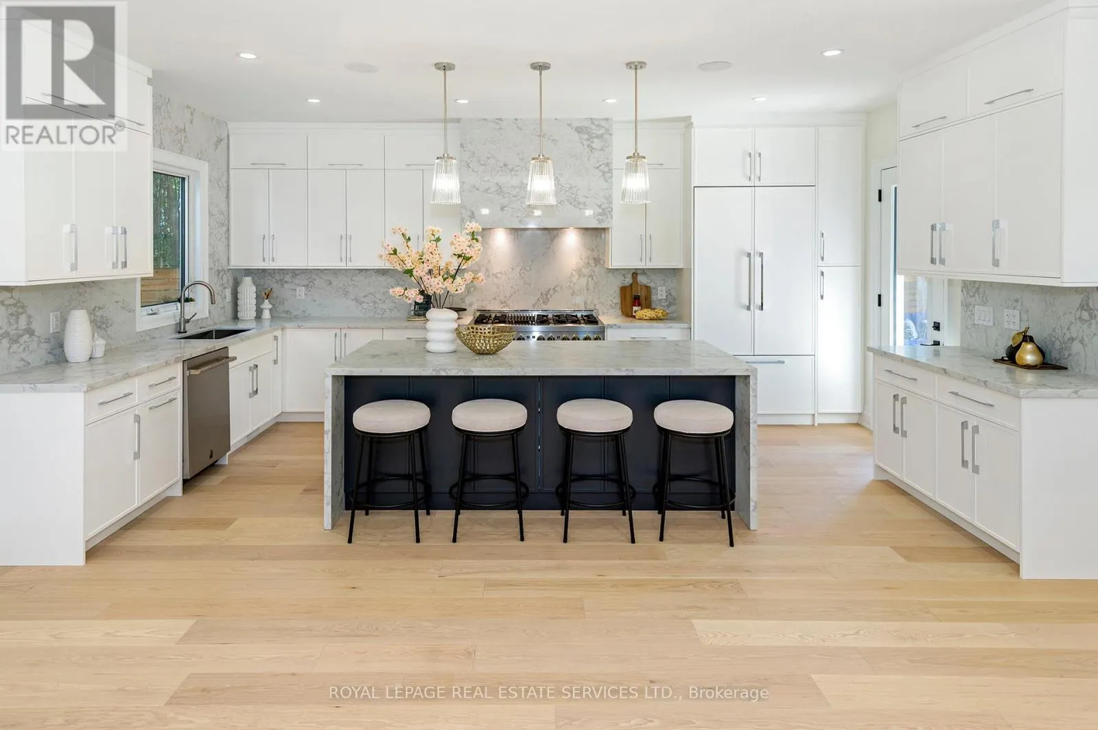 1618 DOGWOOD TRAIL