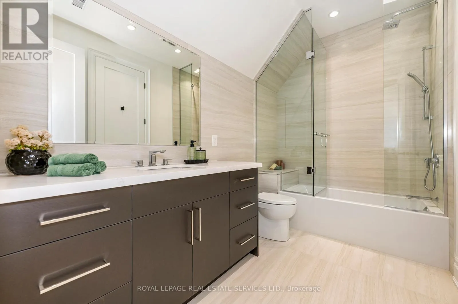 1618 DOGWOOD TRAIL