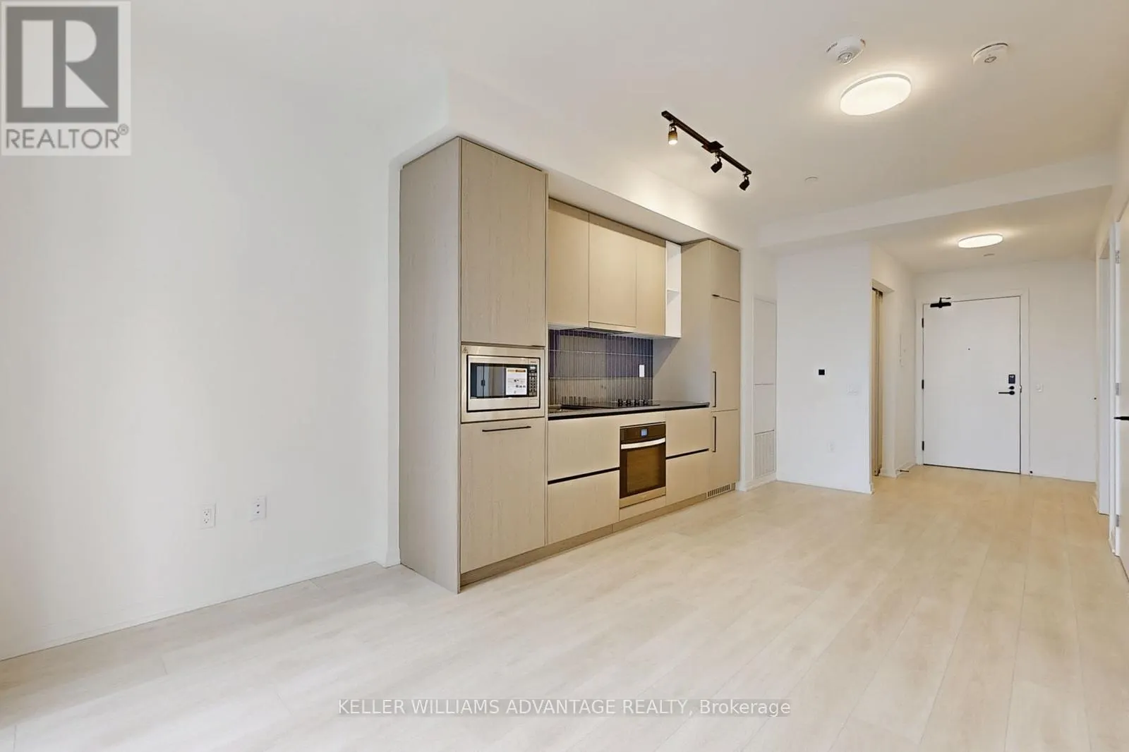 2407 - 10 GRAPHOPHONE GROVE