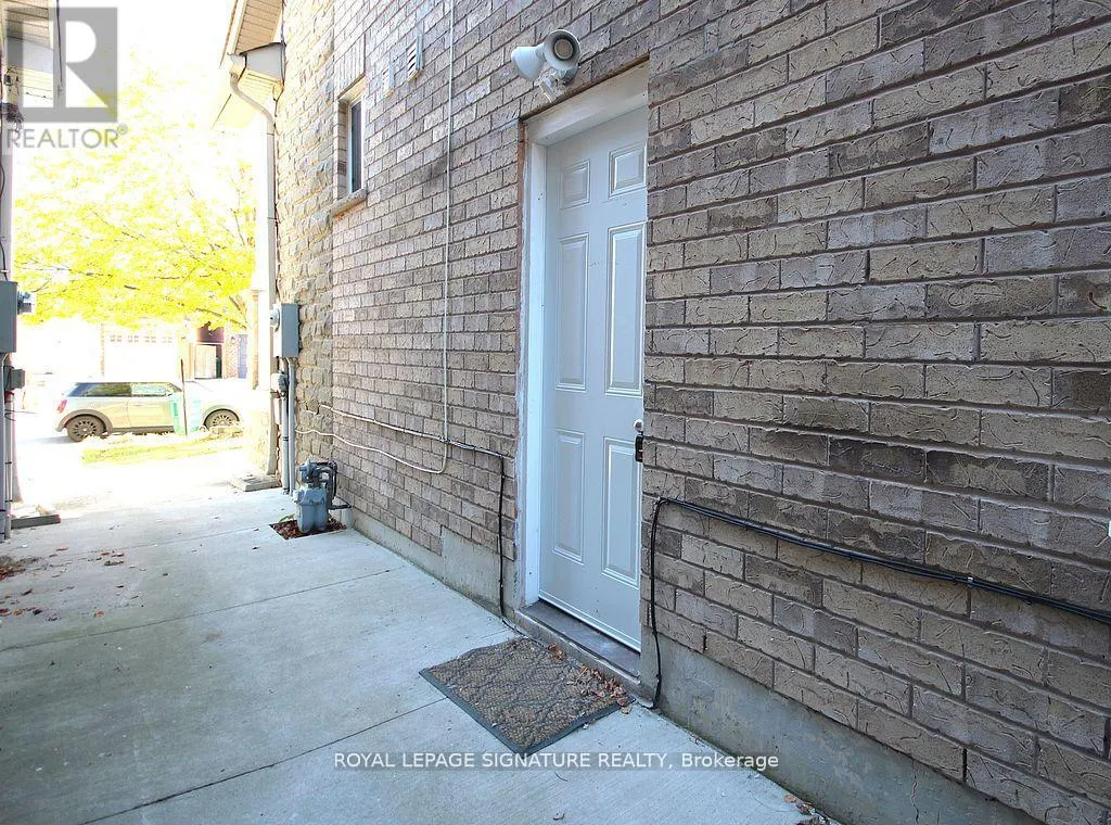 LOWER - 70 PENBRIDGE CIRCLE