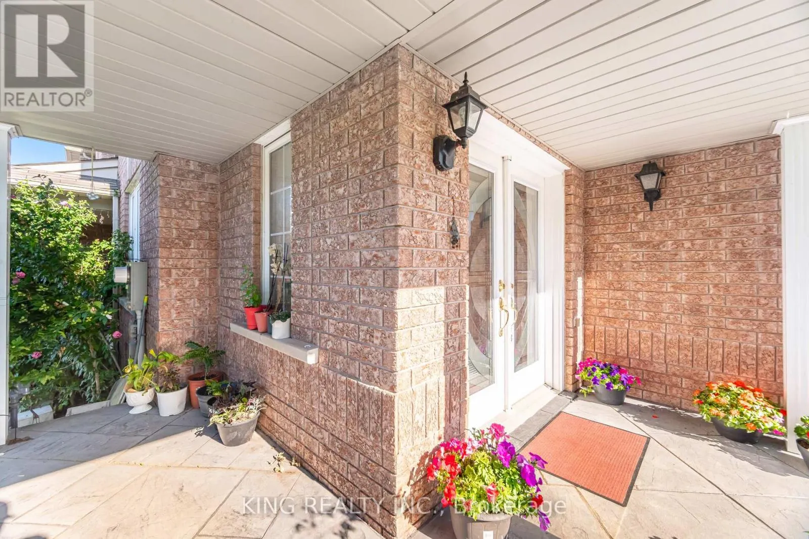 89 CRYSTAL GLEN CRESCENT