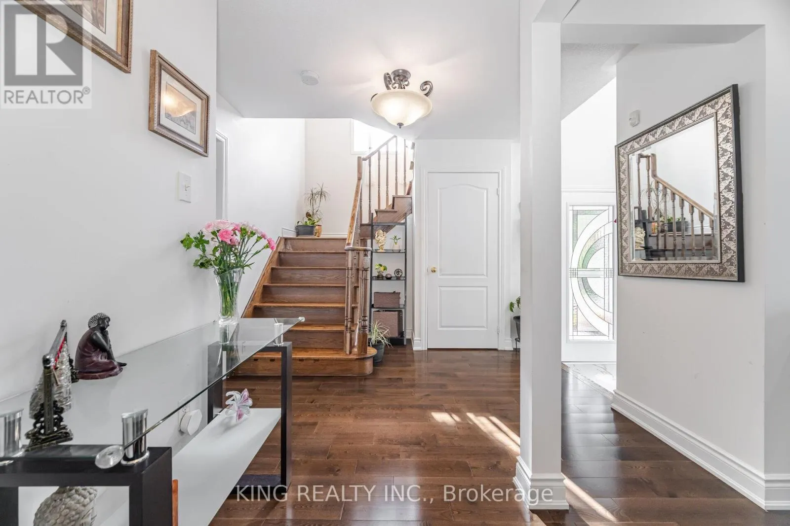 89 CRYSTAL GLEN CRESCENT