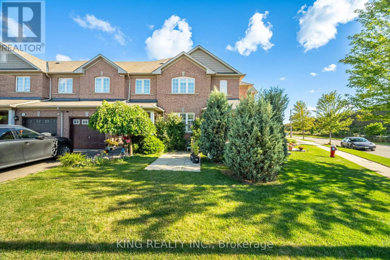 89 CRYSTAL GLEN CRESCENT