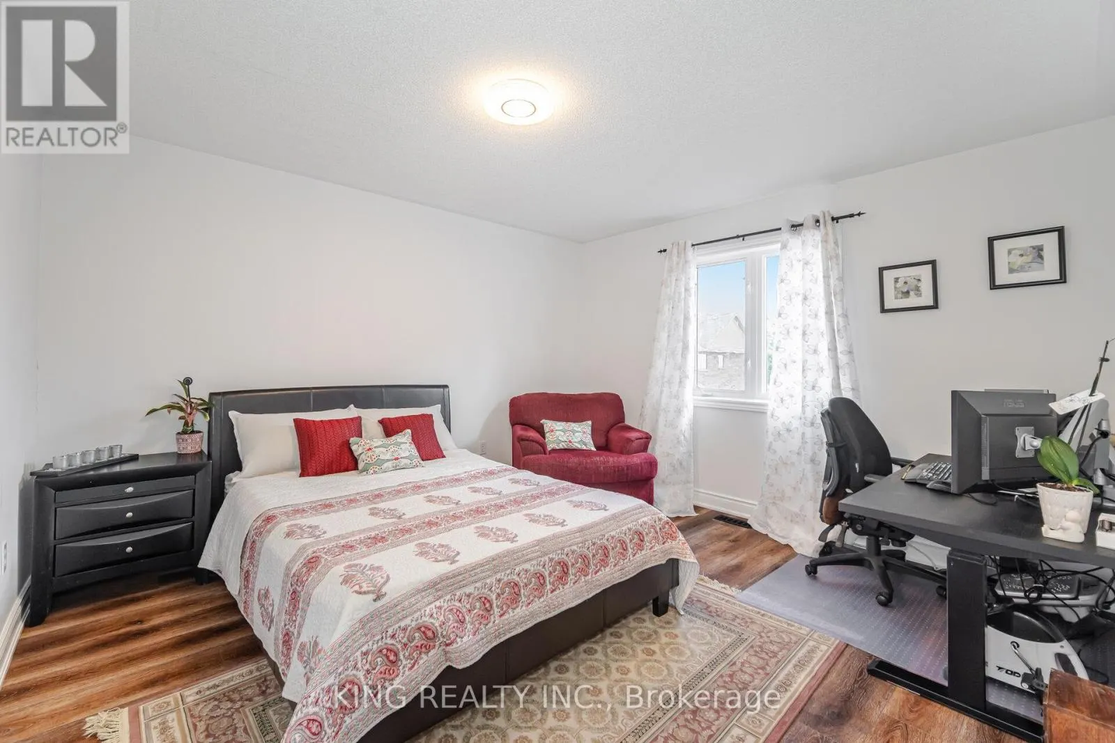 89 CRYSTAL GLEN CRESCENT