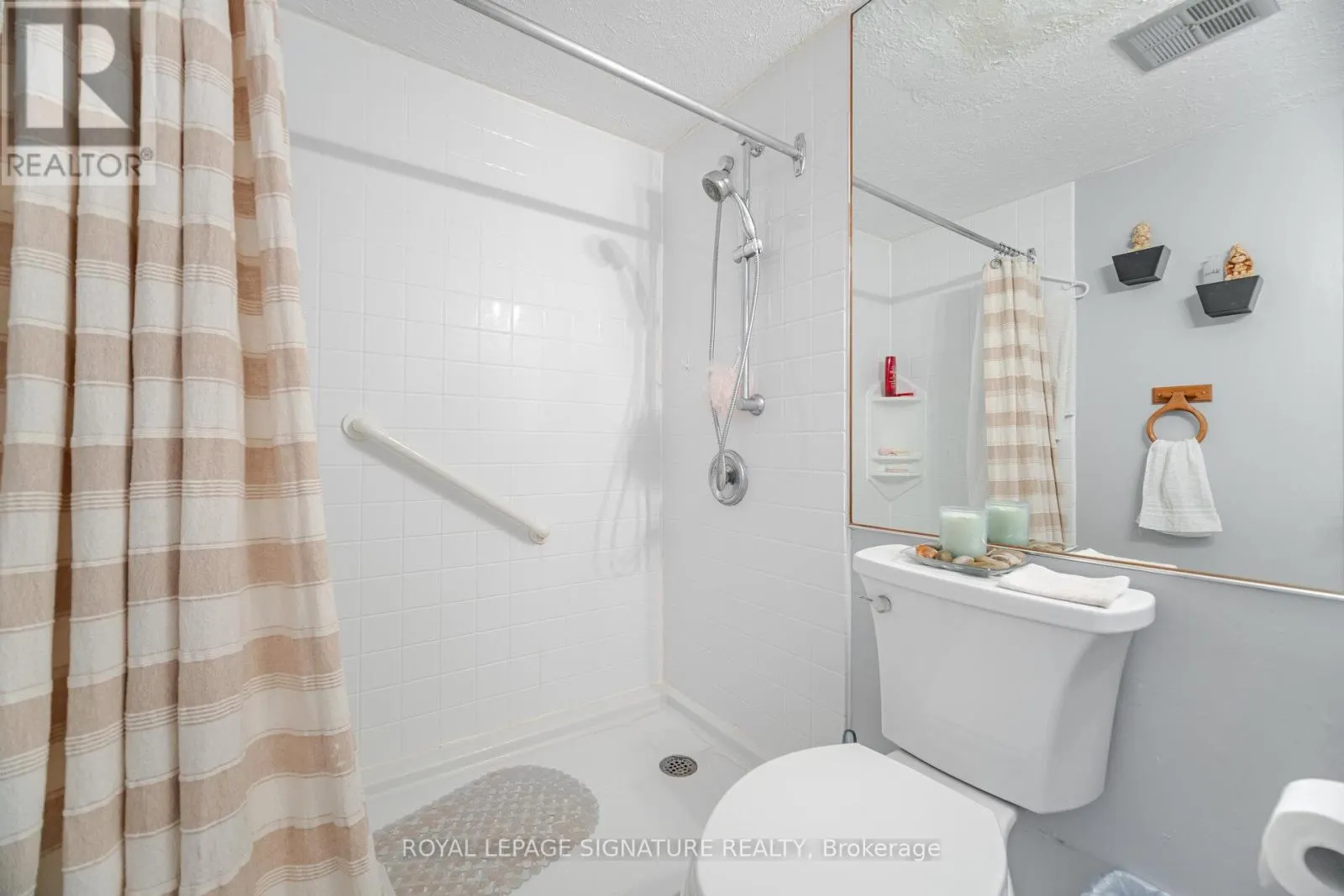 1110 - 541 BLACKTHORN AVENUE