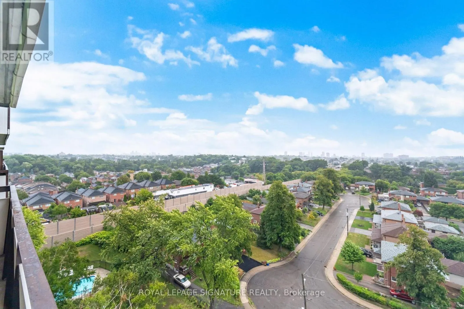 1110 - 541 BLACKTHORN AVENUE