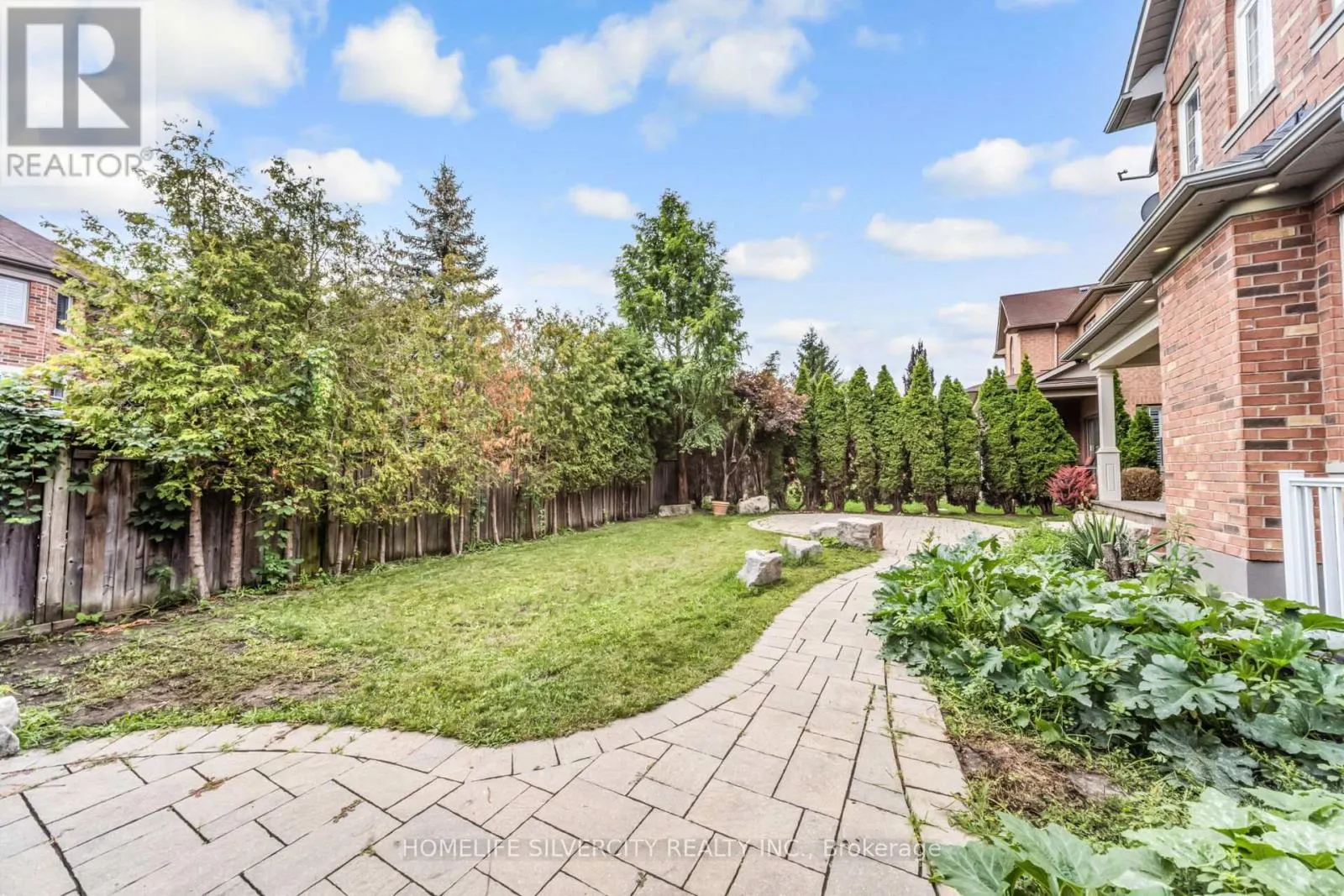 1587 HALLSTONE ROAD
