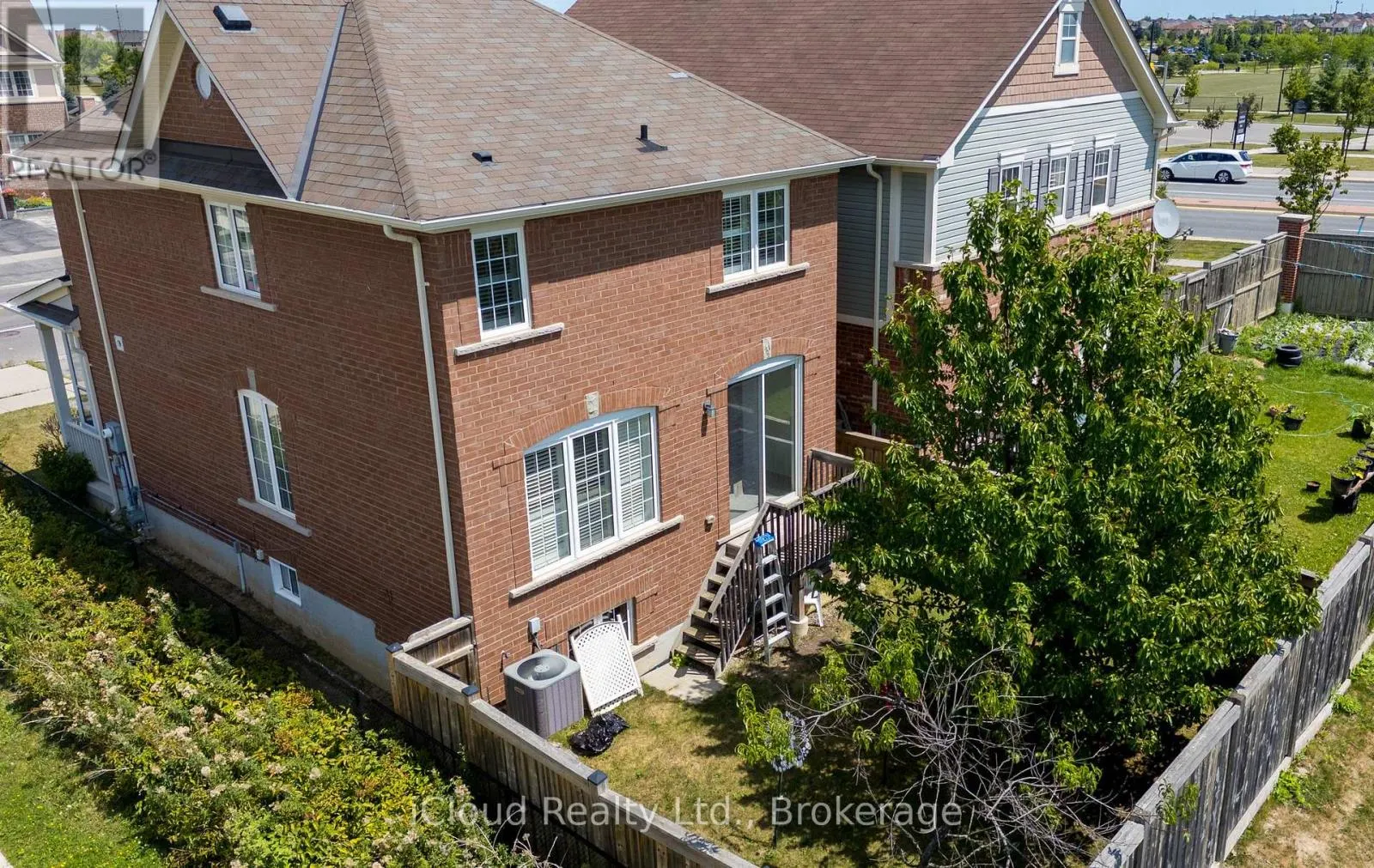 4 ROBERT PARKINSON DRIVE