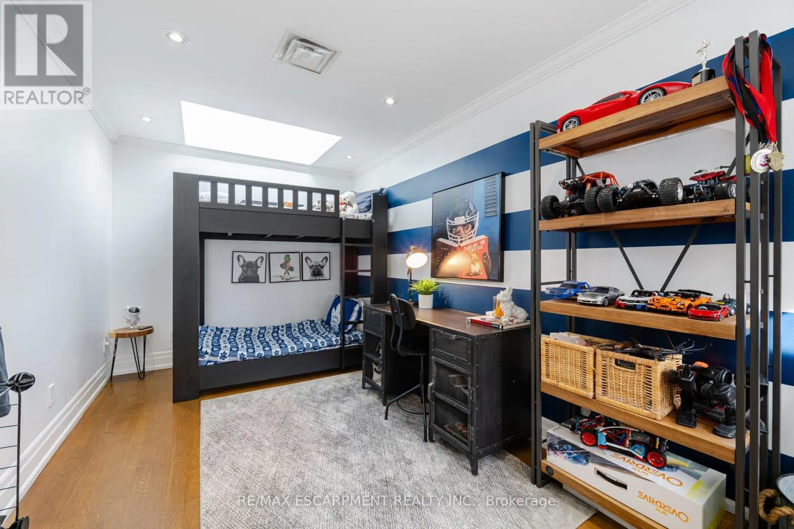 2126 GRANGE DRIVE