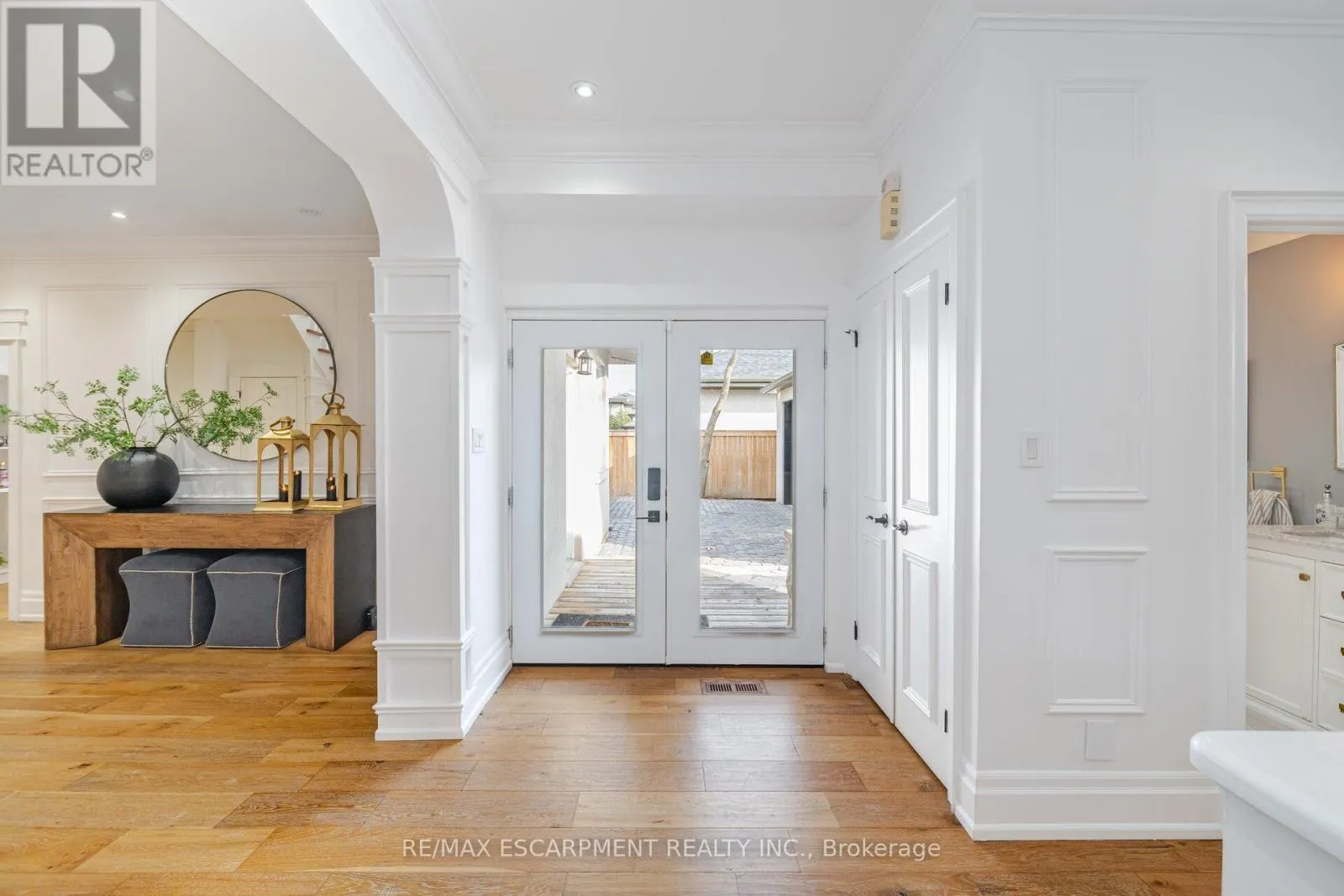 2126 GRANGE DRIVE