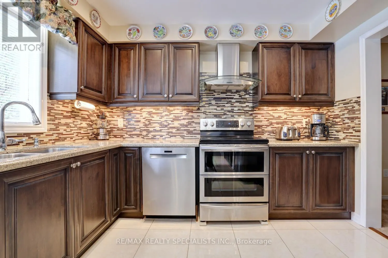 3114 CASCADE COURT