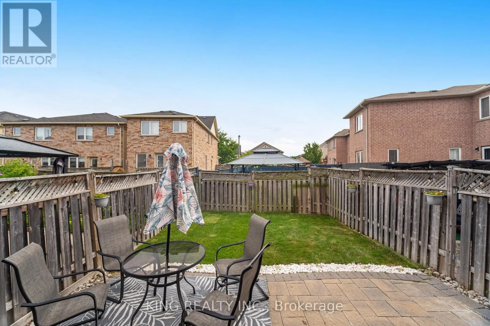 93 CRYSTAL GLEN CRESCENT