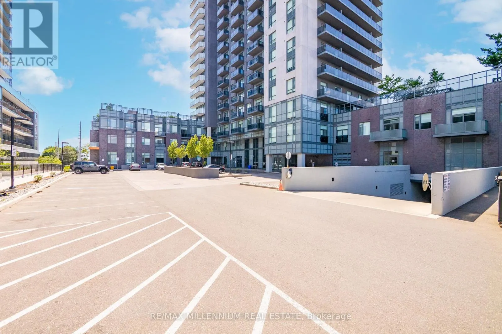 2921 - 8 NAHANI WAY