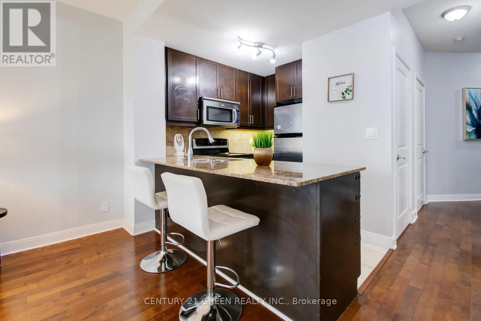 1207 - 80 ABSOLUTE AVENUE