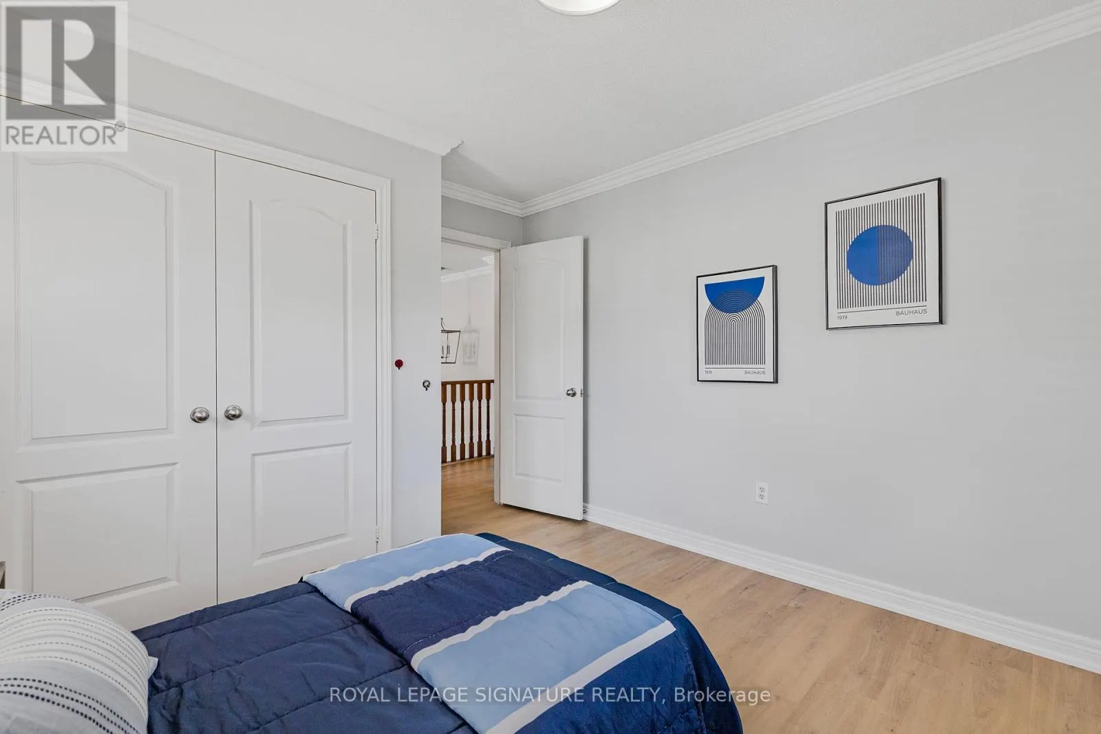 25 - 2295 ROCHESTER CIRCLE