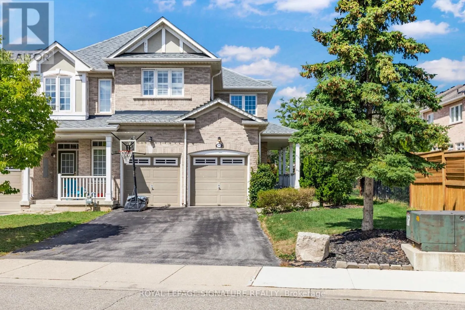 25 - 2295 ROCHESTER CIRCLE