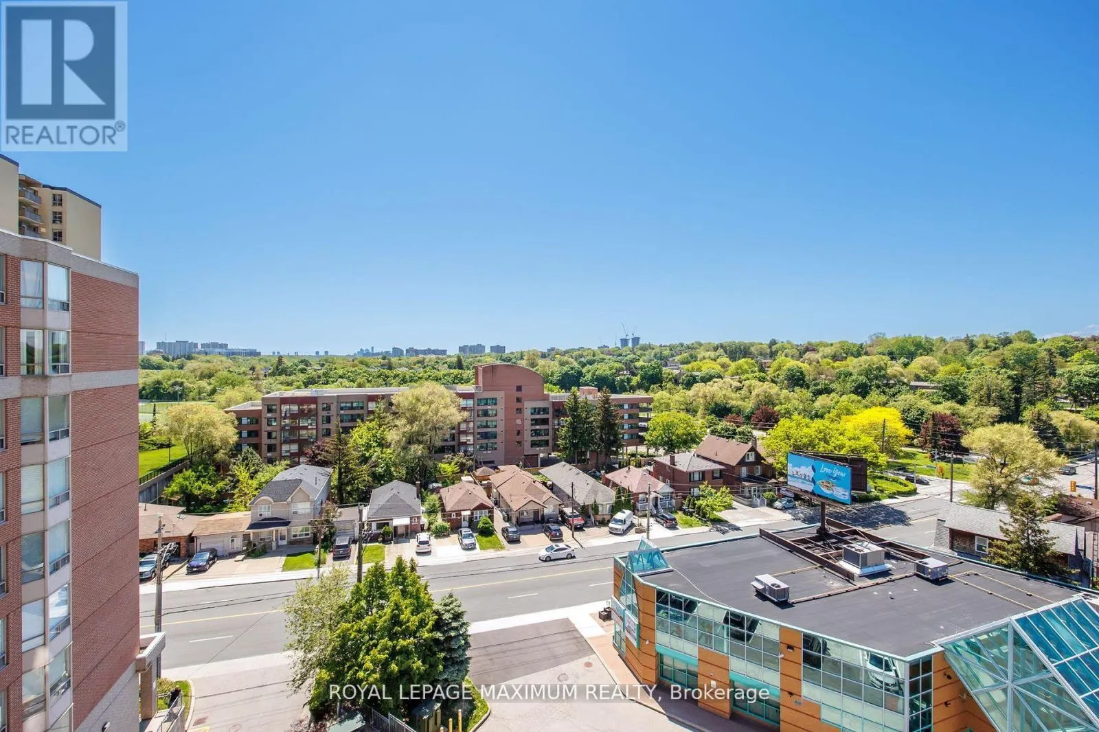 807 - 2088 LAWRENCE AVENUE W