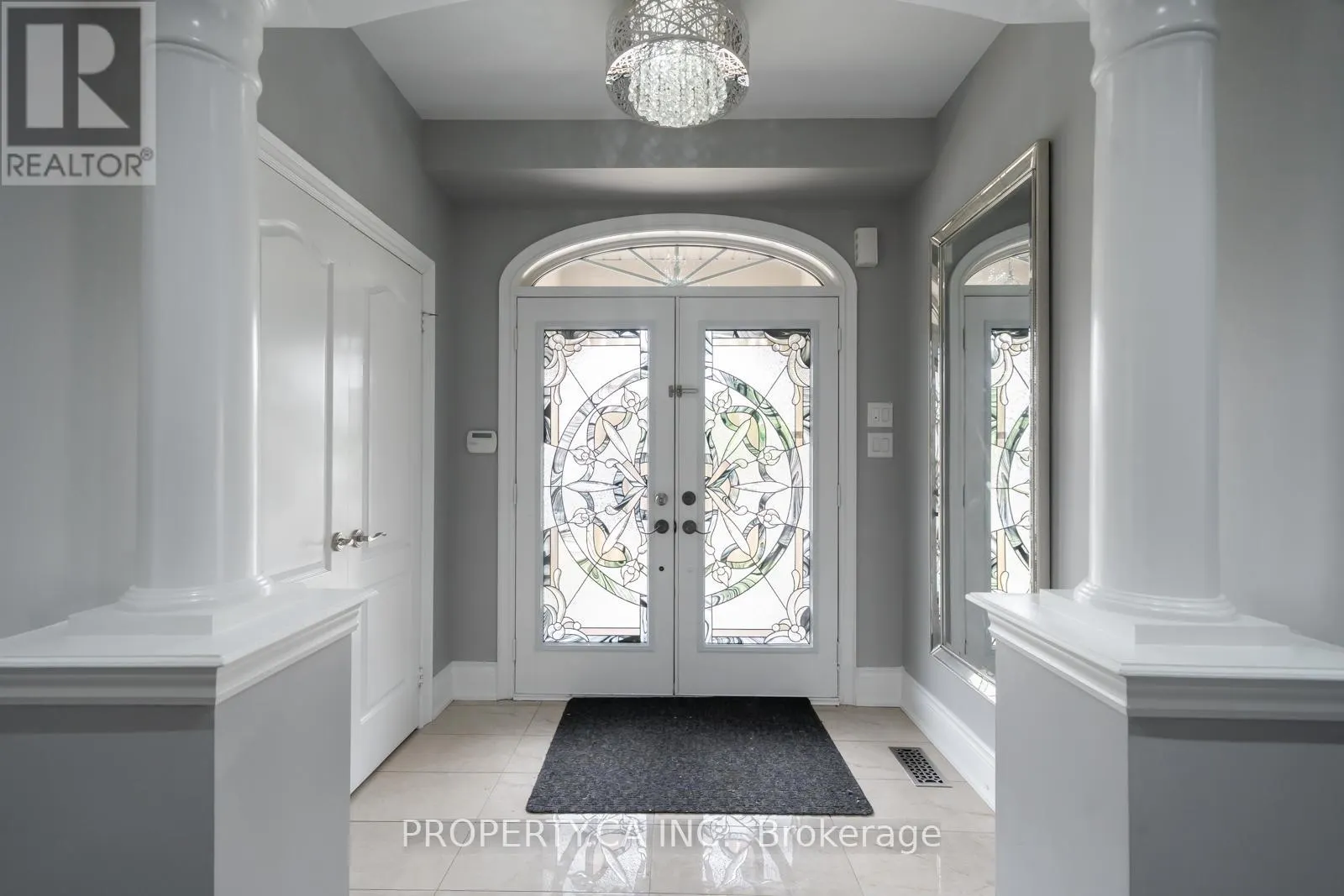 88 ROYAL WEST DRIVE