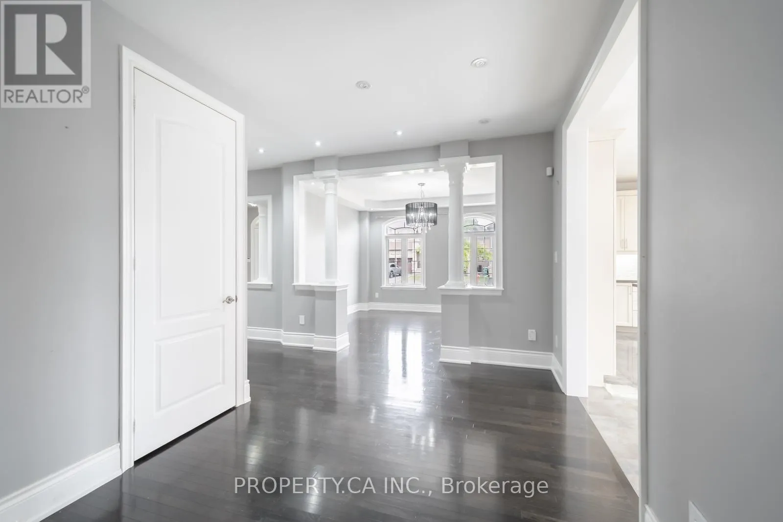 88 ROYAL WEST DRIVE