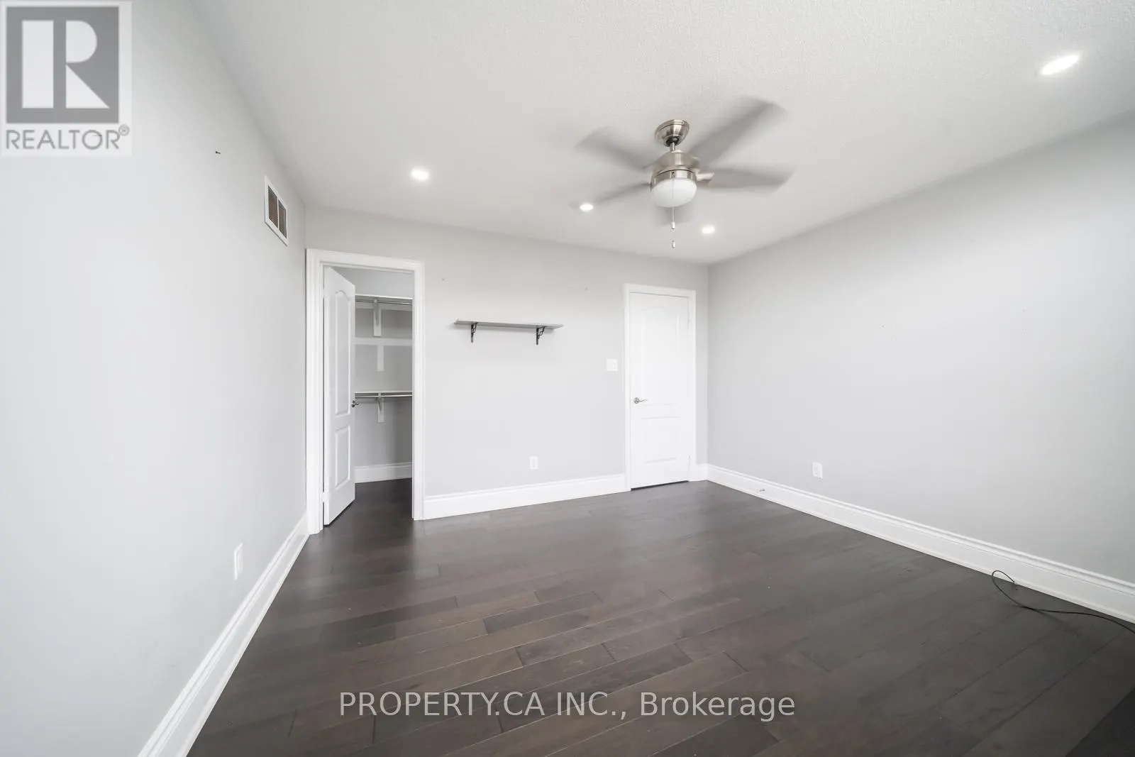 88 ROYAL WEST DRIVE
