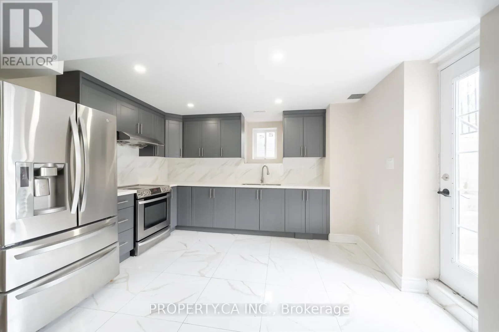 88 ROYAL WEST DRIVE