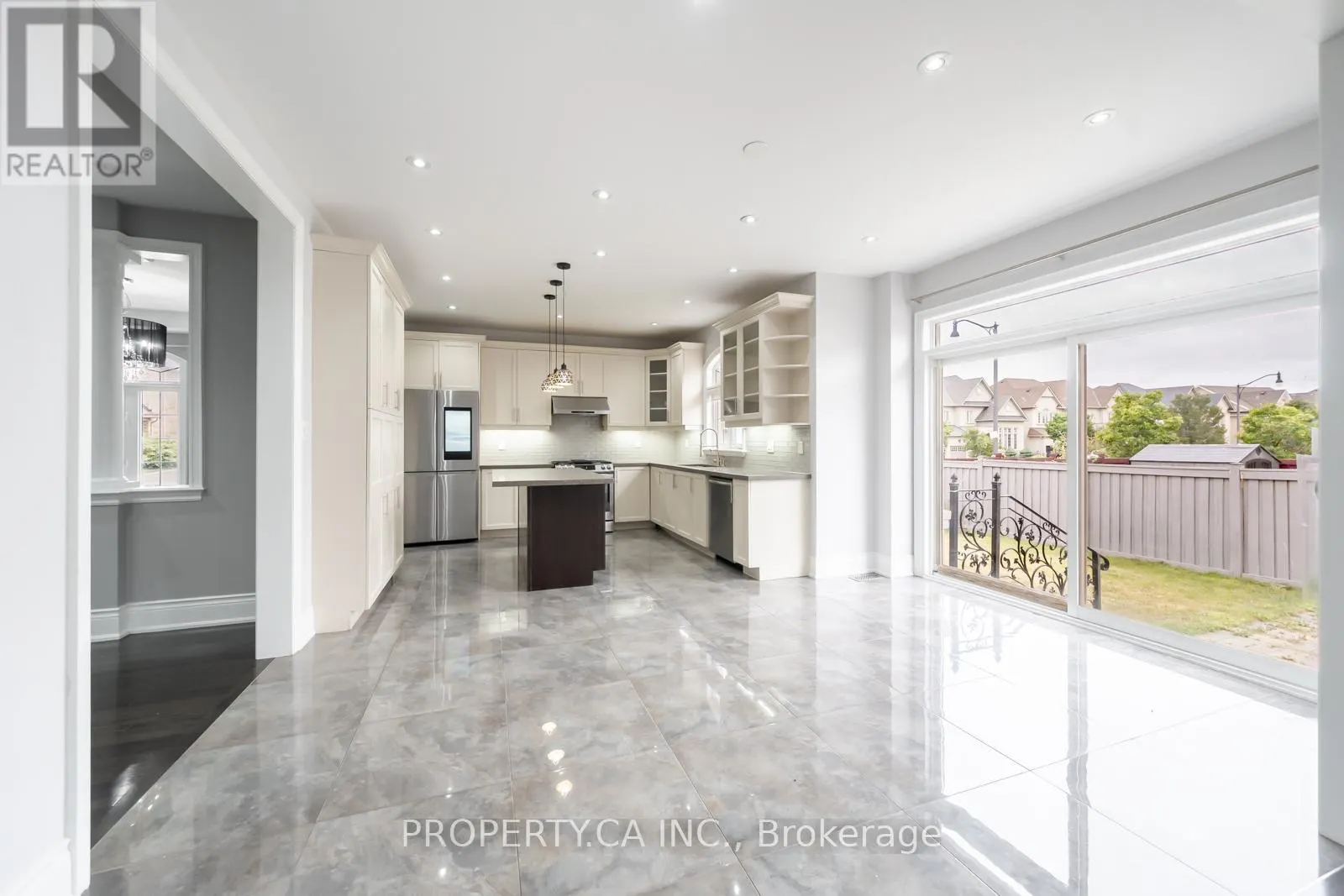 88 ROYAL WEST DRIVE
