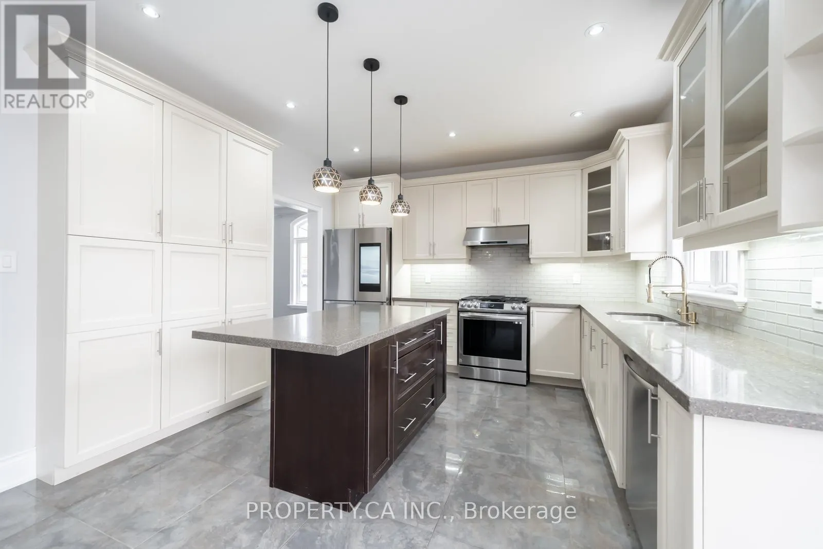 88 ROYAL WEST DRIVE