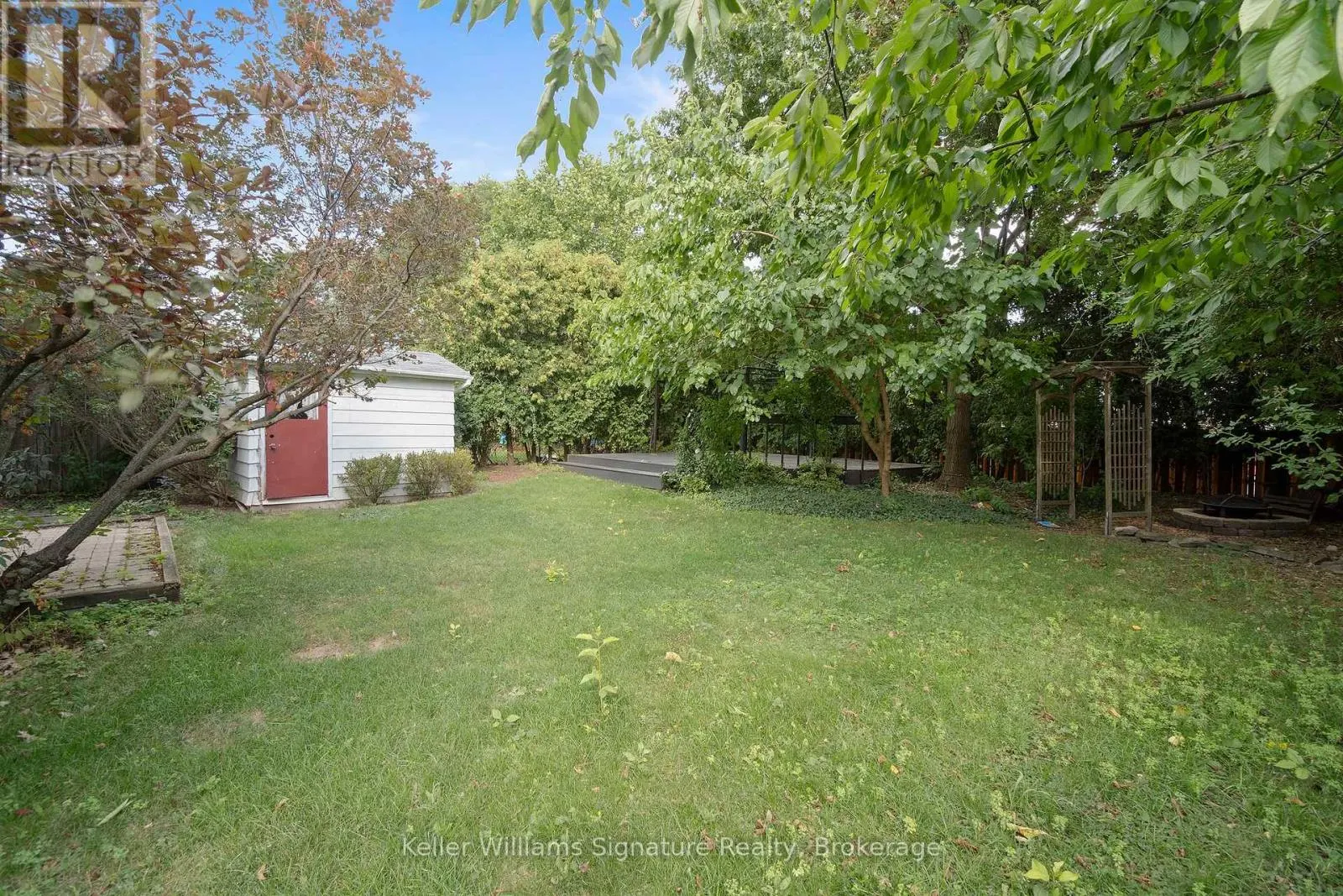 713 MULLIN WAY