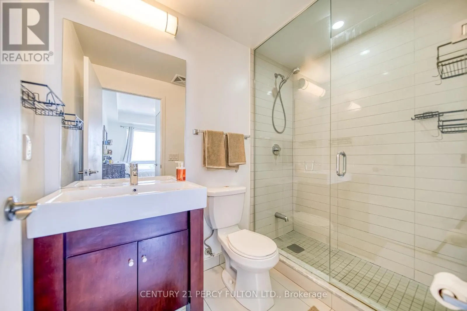 902 - 840 QUEENS PLATE DRIVE