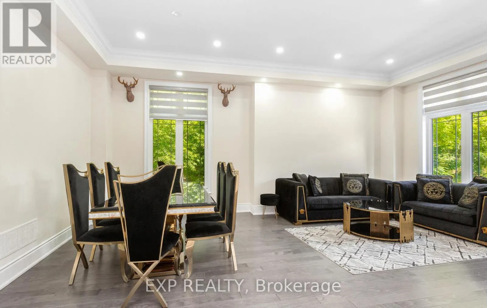 32 DAISY MEADOW CRESCENT