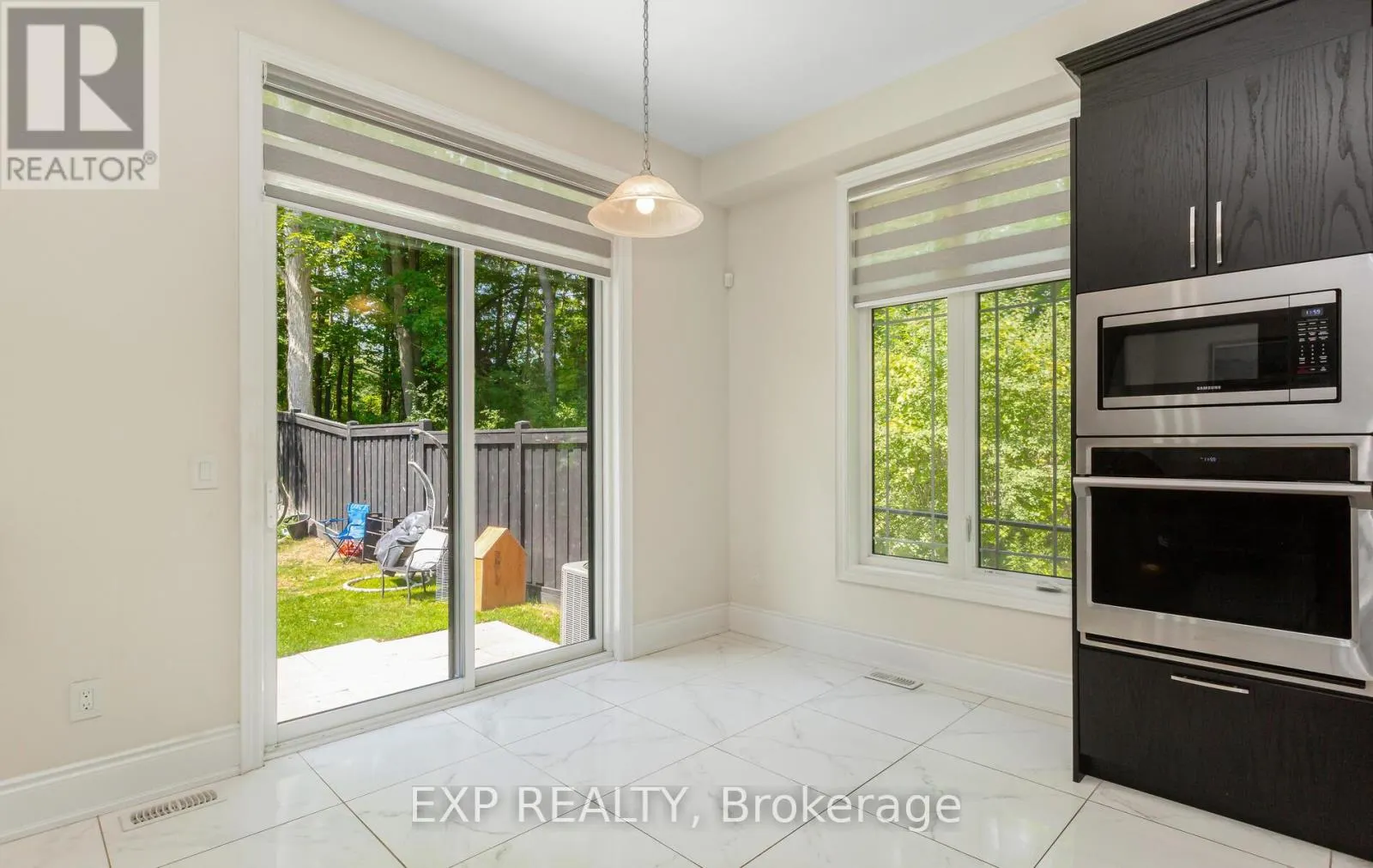 32 DAISY MEADOW CRESCENT