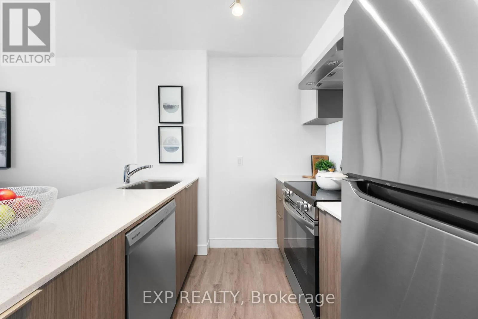 412 - 100 MANETT CRESCENT