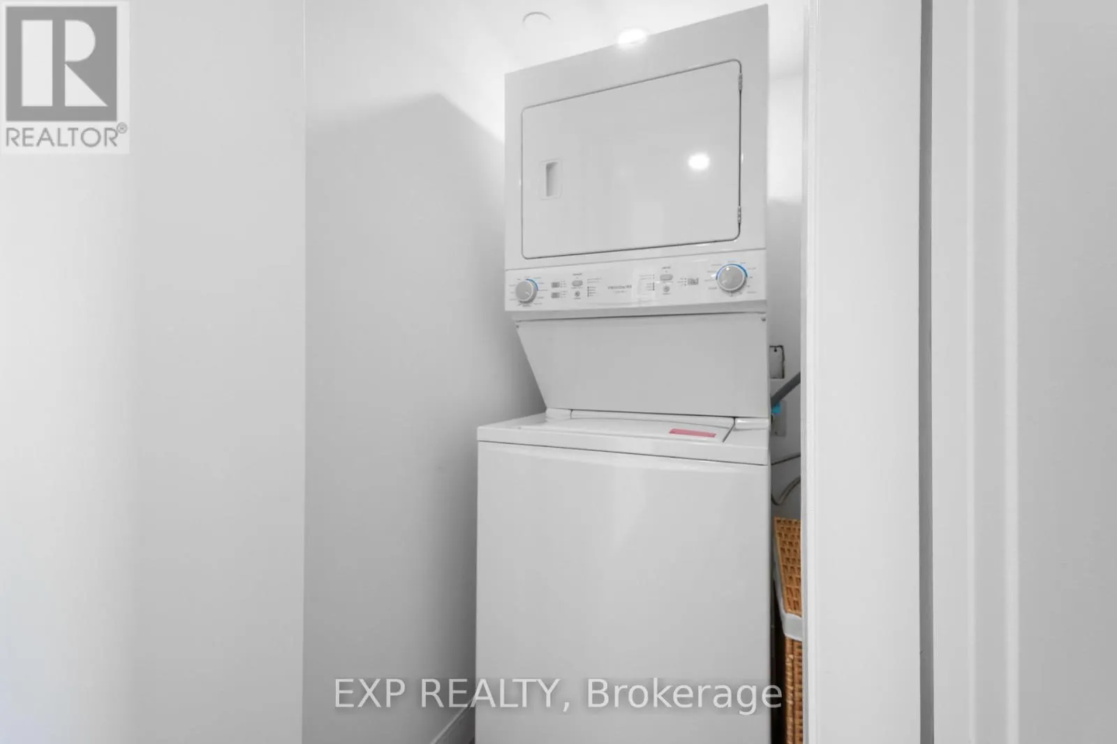 412 - 100 MANETT CRESCENT